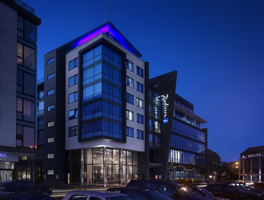 Radisson Blu Royal Hotel Exterior  